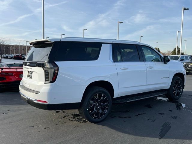 2025 Chevrolet Suburban LT