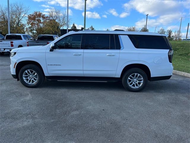 2025 Chevrolet Suburban LT