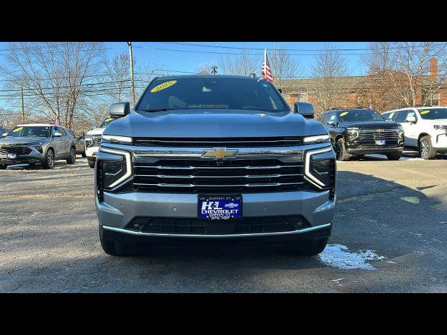 2025 Chevrolet Suburban LT