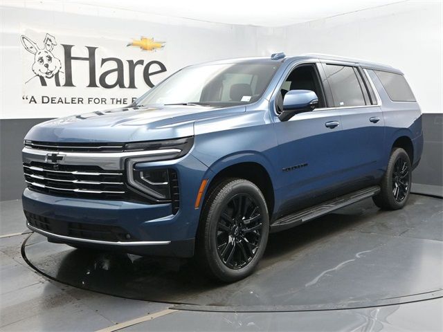 2025 Chevrolet Suburban LT