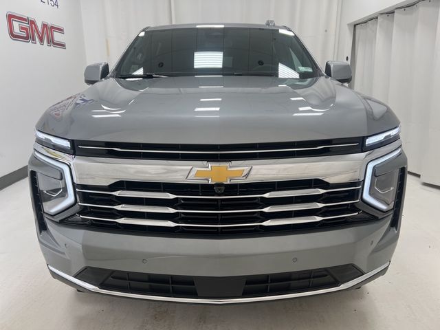 2025 Chevrolet Suburban LT