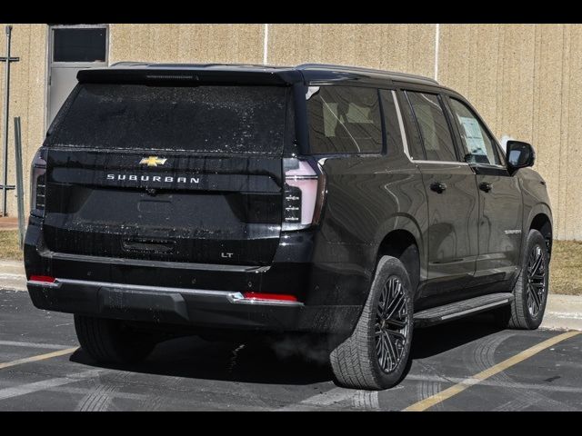 2025 Chevrolet Suburban LT