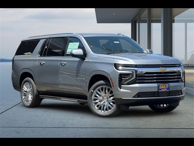 2025 Chevrolet Suburban LT