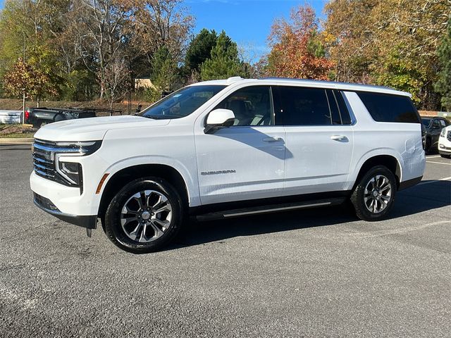 2025 Chevrolet Suburban LT