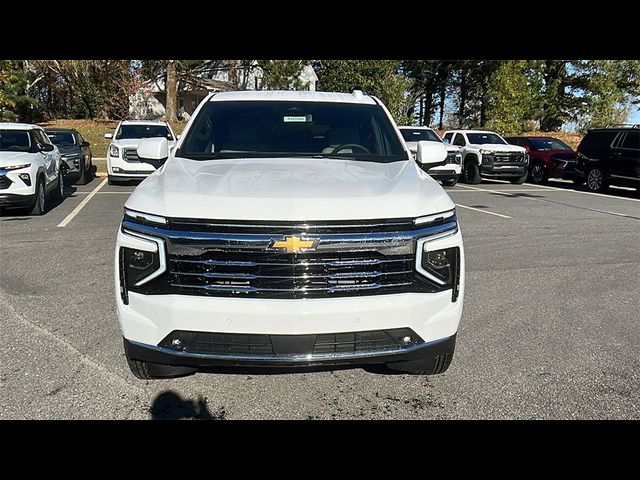 2025 Chevrolet Suburban LT