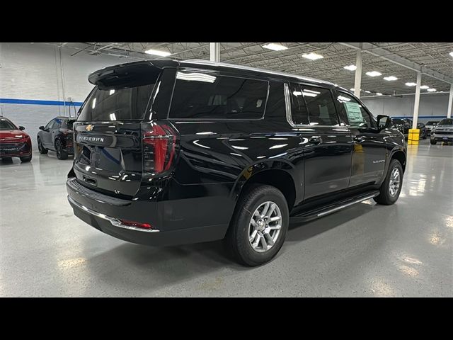 2025 Chevrolet Suburban LT