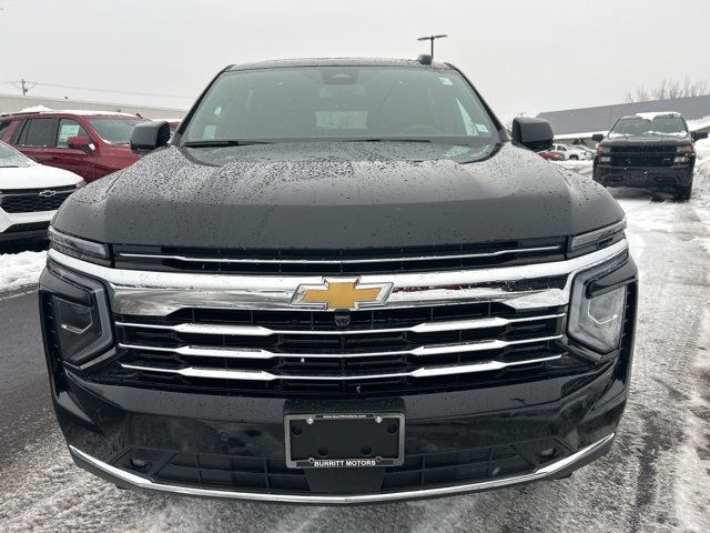 2025 Chevrolet Suburban LT