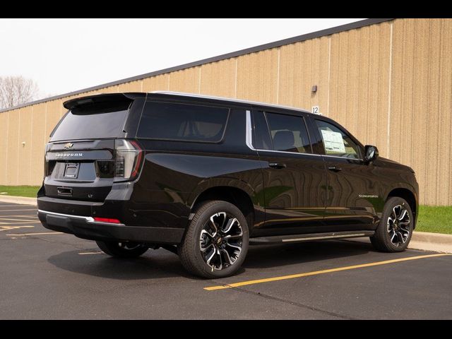 2025 Chevrolet Suburban LT