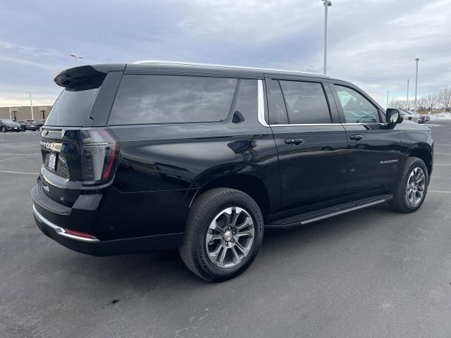 2025 Chevrolet Suburban LT