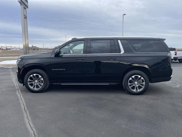 2025 Chevrolet Suburban LT