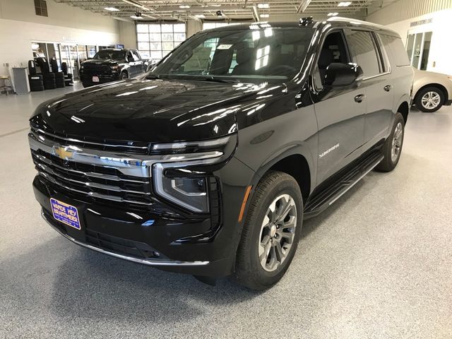 2025 Chevrolet Suburban LT