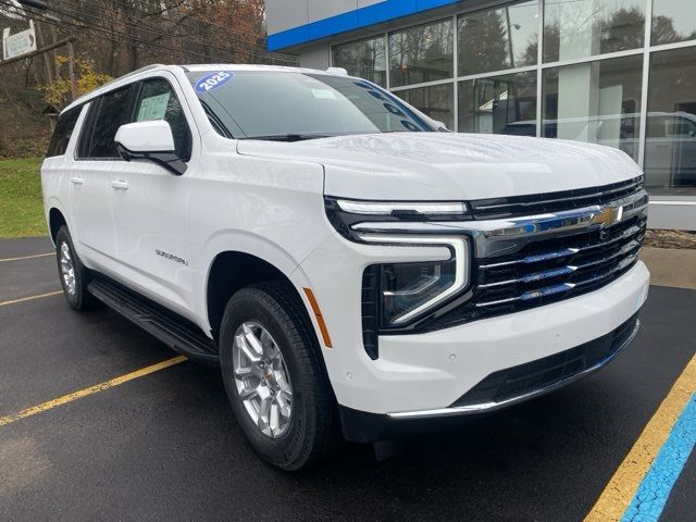 2025 Chevrolet Suburban LT