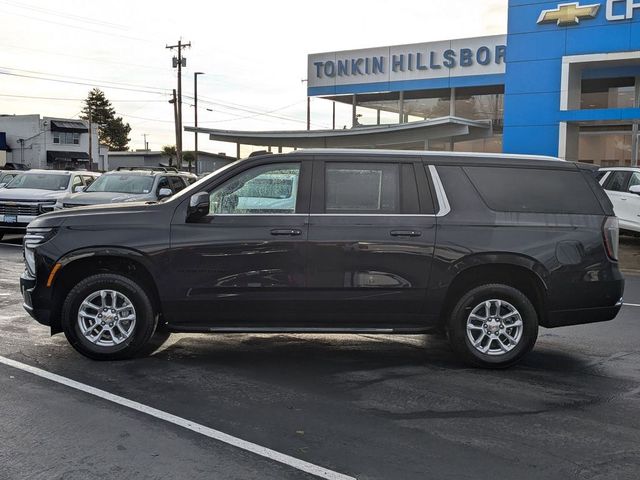 2025 Chevrolet Suburban LT