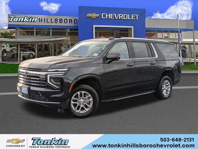 2025 Chevrolet Suburban LT