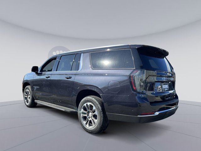 2025 Chevrolet Suburban LT