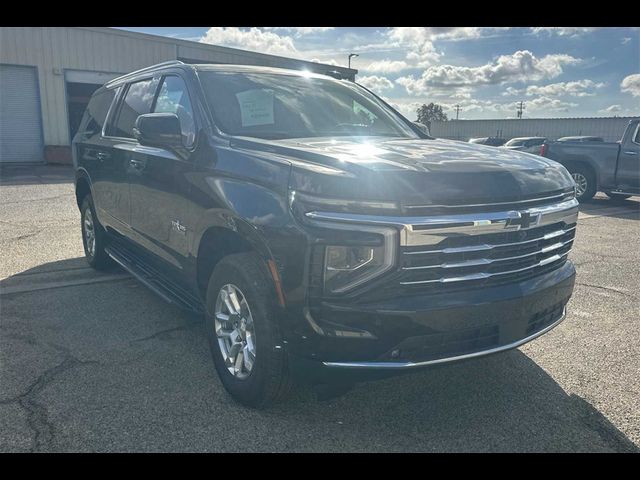 2025 Chevrolet Suburban LT