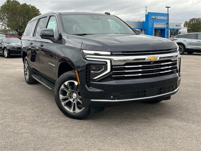 2025 Chevrolet Suburban LT