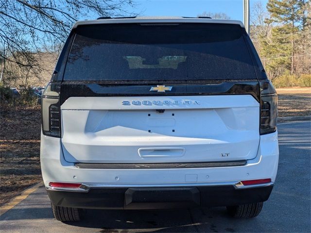 2025 Chevrolet Suburban LT