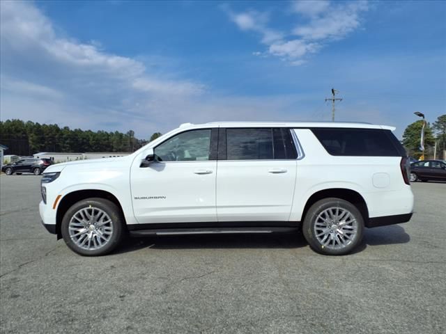 2025 Chevrolet Suburban LT