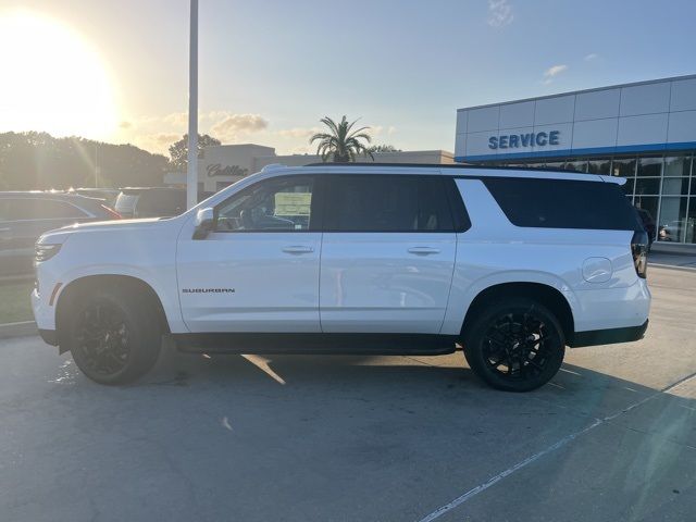 2025 Chevrolet Suburban RST