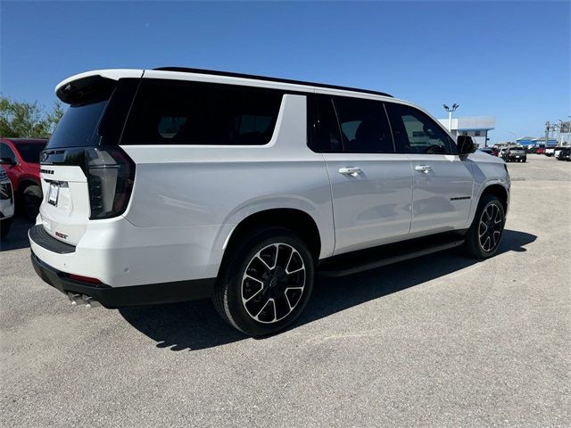 2025 Chevrolet Suburban RST