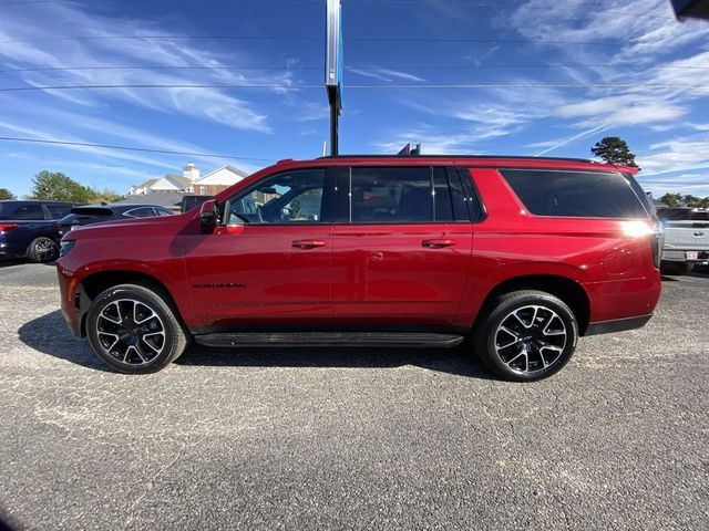 2025 Chevrolet Suburban RST