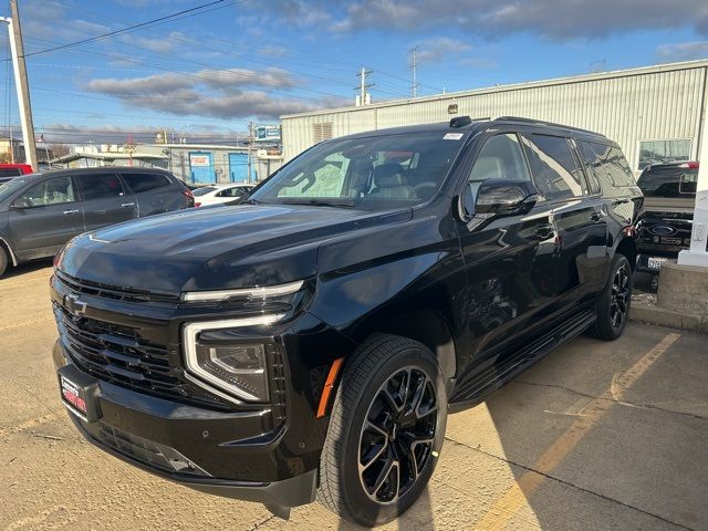 2025 Chevrolet Suburban RST