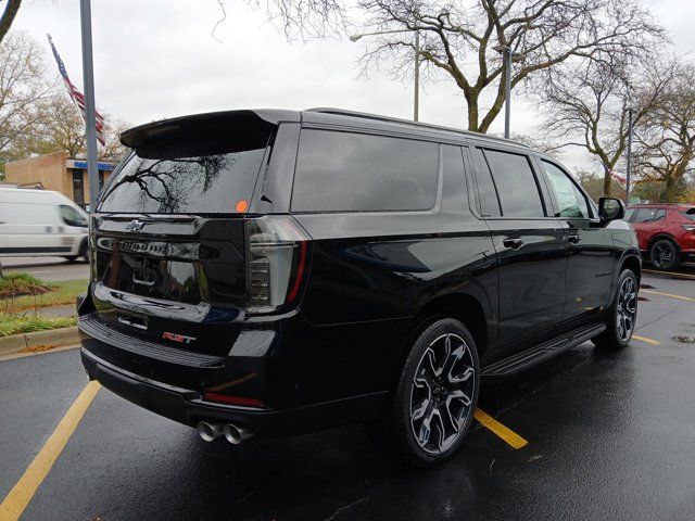 2025 Chevrolet Suburban RST