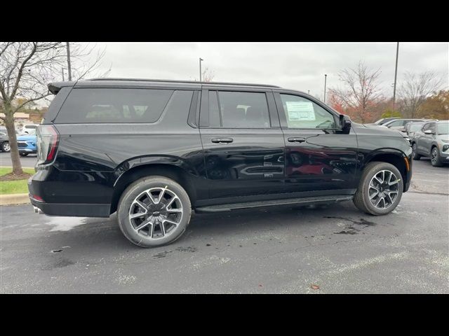 2025 Chevrolet Suburban RST