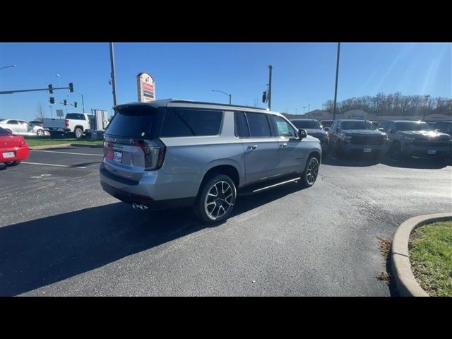 2025 Chevrolet Suburban RST