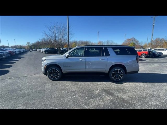 2025 Chevrolet Suburban RST