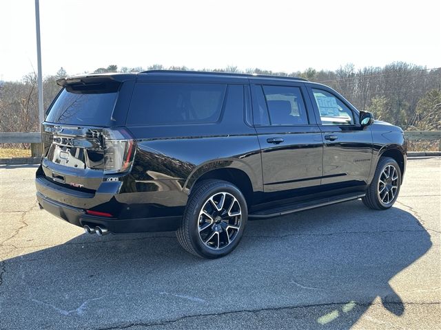 2025 Chevrolet Suburban RST