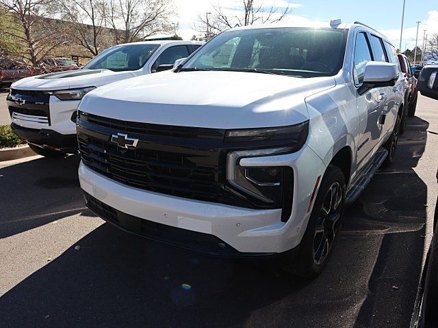 2025 Chevrolet Suburban RST