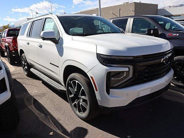 2025 Chevrolet Suburban RST