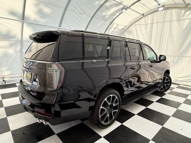 2025 Chevrolet Suburban RST