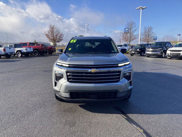 2025 Chevrolet Traverse AWD LT