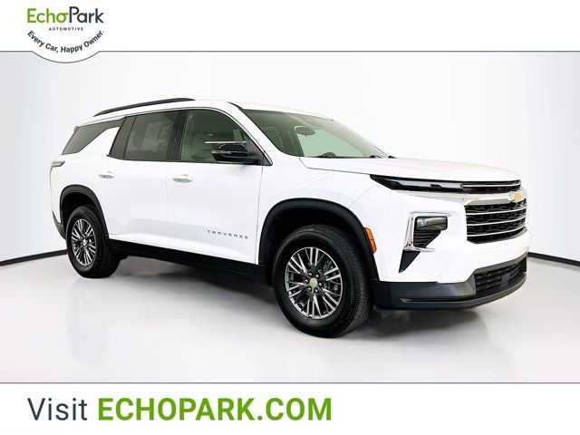 2025 Chevrolet Traverse AWD LT