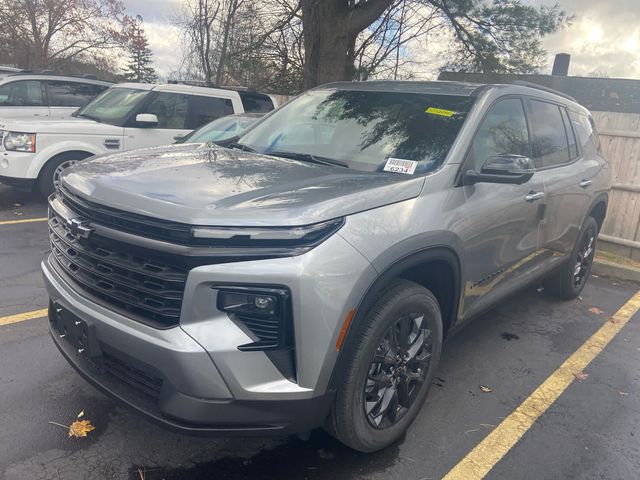 2025 Chevrolet Traverse AWD LT