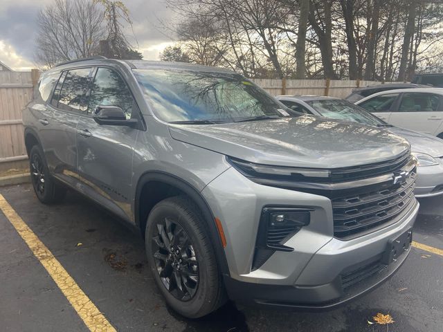 2025 Chevrolet Traverse AWD LT