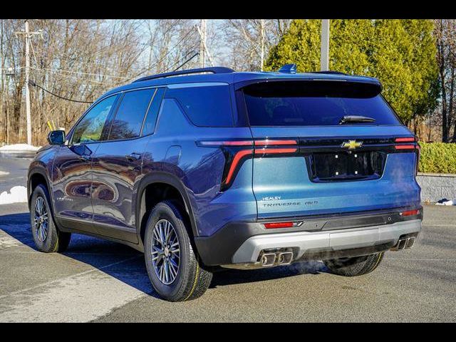 2025 Chevrolet Traverse AWD LT