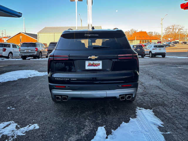 2025 Chevrolet Traverse AWD LT