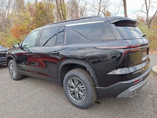 2025 Chevrolet Traverse AWD LT