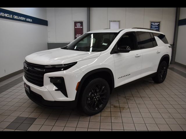 2025 Chevrolet Traverse AWD LT