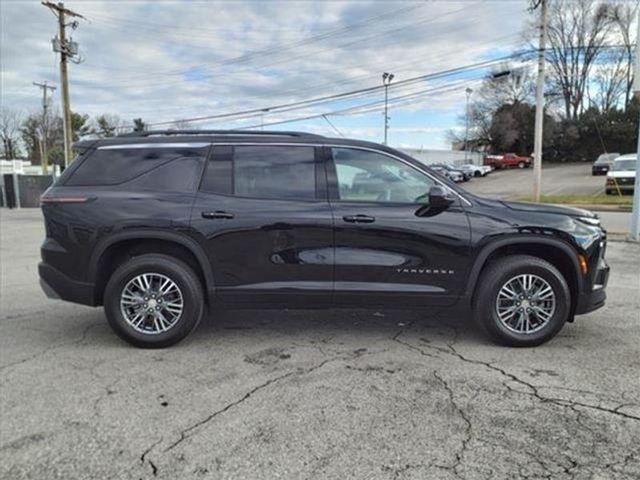 2025 Chevrolet Traverse AWD LT