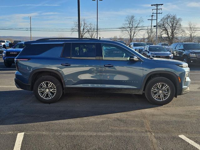 2025 Chevrolet Traverse AWD LT