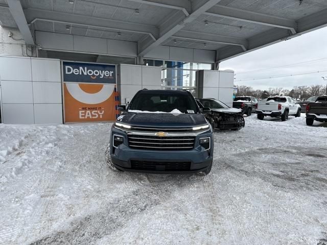 2025 Chevrolet Traverse AWD LT