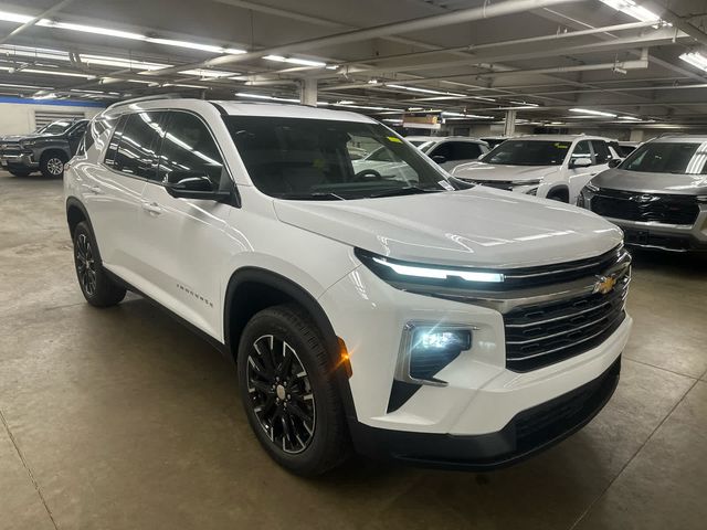 2025 Chevrolet Traverse AWD LT