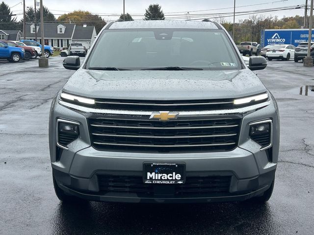 2025 Chevrolet Traverse AWD LT