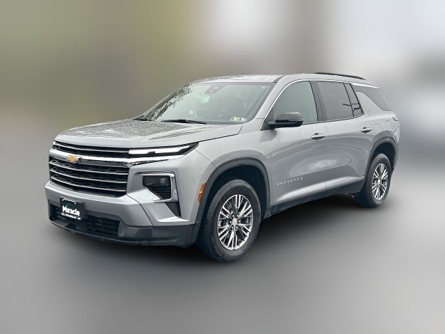 2025 Chevrolet Traverse AWD LT