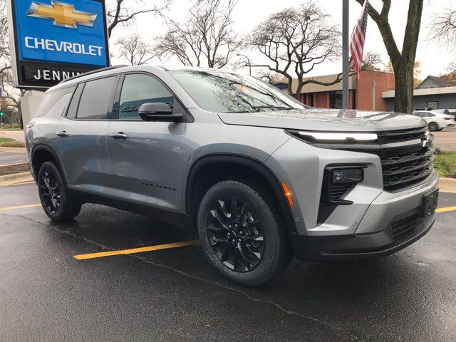 2025 Chevrolet Traverse AWD LT